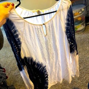 Tie-dye style long sleeve blouse. Light and flowy!